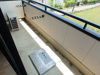 【バルコニー】 | シャルマンプレイス | ※写真は反転タイプになります。