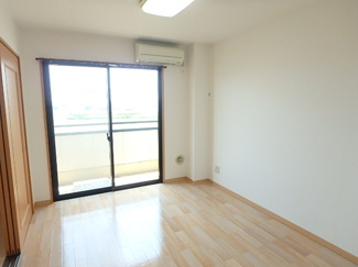 【居間・リビング】 | シャルマンプレイス | ※写真は反転タイプになります。