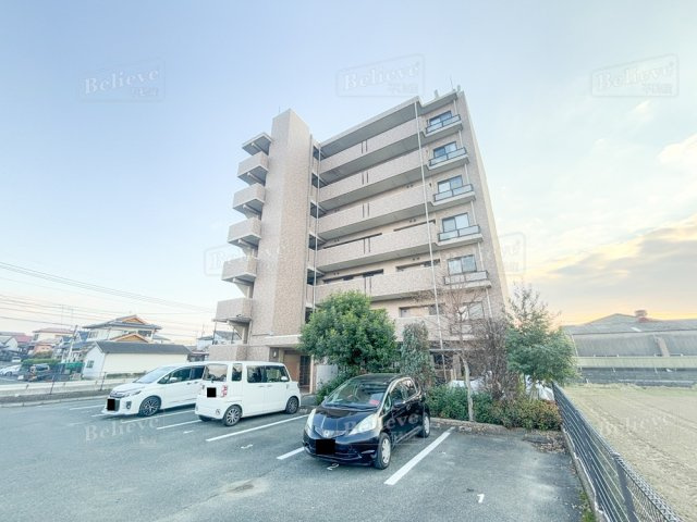 サンモール梅満の外観|お洒落な外観です★