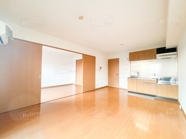 サンモール梅満の居間・リビング|広いリビングです☆