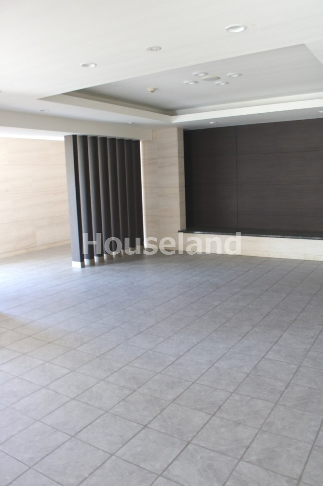 サーパス和歌山駅前のエントランス