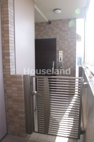 サーパス和歌山駅前の玄関