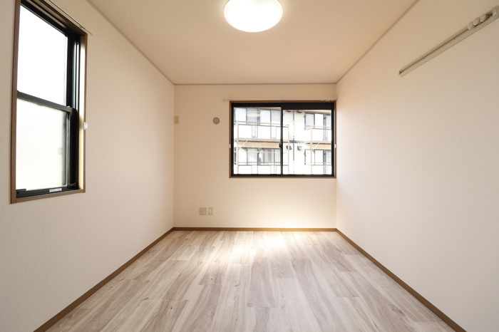 ロイヤルガーデン子安 Ｃの玄関|玄関