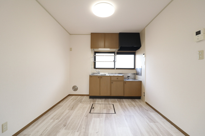 ロイヤルガーデン子安 Ｃの内装|洋室