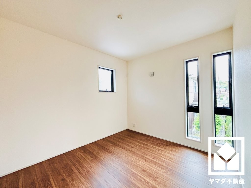 大津市錦織１丁目　1号棟の居間・リビング