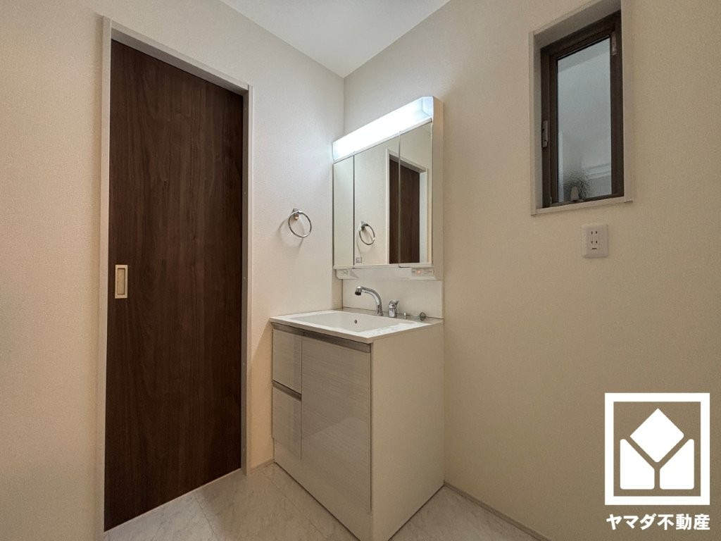 大津市錦織１丁目　3号棟の独立洗面台