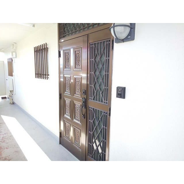 坂口ビルの玄関