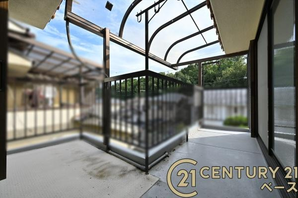 柏原市高井田　一戸建のバルコニー