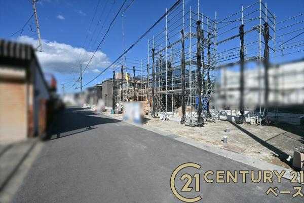 リーブルガーデン三輪 ３号棟 ／新築一戸建の前面道路含む現地写真|■現地撮影写真■前面道路約４ｍで車の出し入れも楽々！