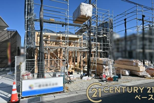 リーブルガーデン三輪 ３号棟 ／新築一戸建の外観|■現地撮影写真■耐震等級３の地震に強安心の邸宅！雨で汚れを洗い流してくれるセルフクリーニング機能付き外壁！お気軽にお問い合わせください！■