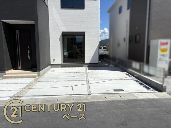 リーブルガーデン三輪 １号棟 ／新築一戸建の駐車場|■現地撮影写真■落ち着いた雰囲気の住居エリアです！