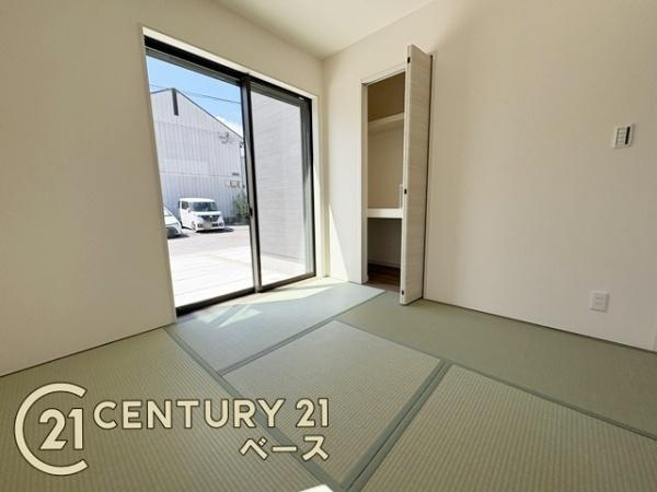 リーブルガーデン三輪 １号棟 ／新築一戸建の和室|■現地撮影写真■ほっこり落ち着ける、リフォーム済の和室です！