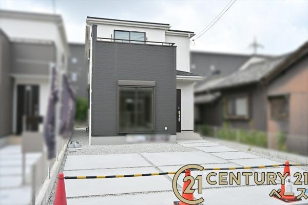 リーブルガーデン四条町 １号棟 ／新築一戸建のその他|■現地撮影写真■耐震等級３の地震に強い安心の邸宅！雨で汚れを洗い流してくれるセルフクリーニング機能付き外壁！お気軽にお問い合わせください！■