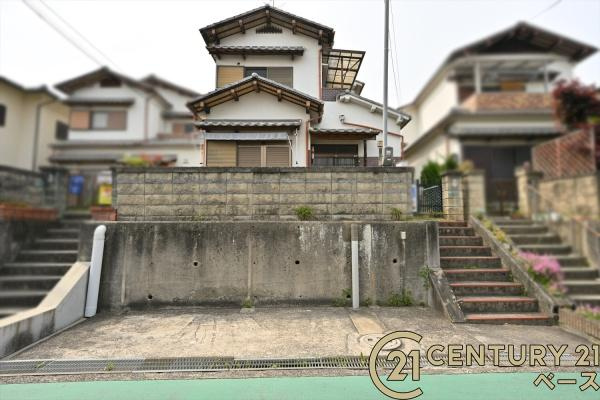 北葛城郡上牧町米山台３丁目　一戸建の駐車場|■現地撮影写真■