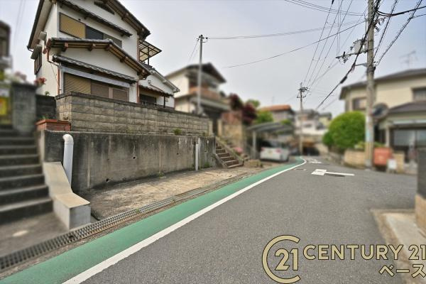 北葛城郡上牧町米山台３丁目　一戸建の前面道路含む現地写真|■現地撮影写真■