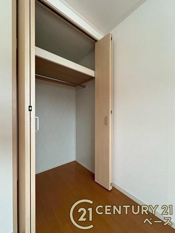 磯城郡川西町結崎　一戸建の収納|■現地撮影写真■冬物のコートや季節のものなどたくさんしまえる広さ！
