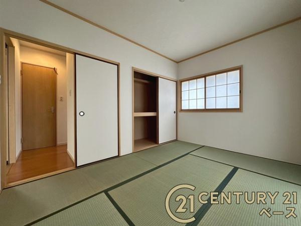 磯城郡川西町結崎　一戸建の和室|■現地撮影写真■リビング隣接タイプの和室です！