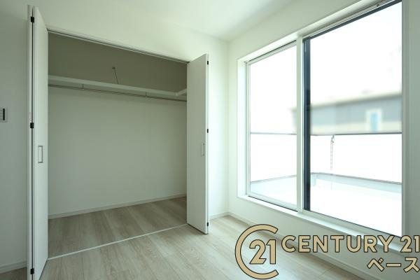 北葛城郡河合町泉台２丁目 ／新築一戸建の収納|■現地撮影写真■冬物のコートや季節のものなどたくさんしまえる広さ！
