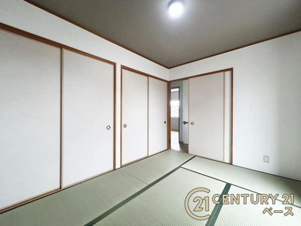 磯城郡三宅町屏風　一戸建の和室|■現地撮影写真■バルコニーに面している６帖の和室です！！