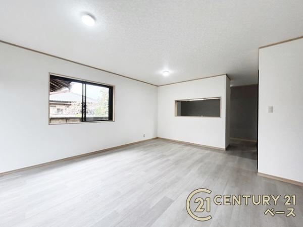 磯城郡三宅町屏風　一戸建の居間・リビング|■現地撮影写真■ご家族でくつろいでいただけるダイニング！