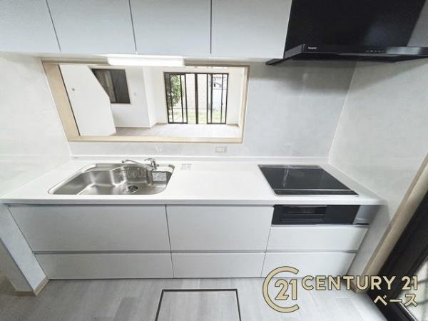 磯城郡三宅町屏風　一戸建のキッチン|■現地撮影写真■リフォーム済の綺麗なキッチンです！ＩＨコンロでお掃除楽々！