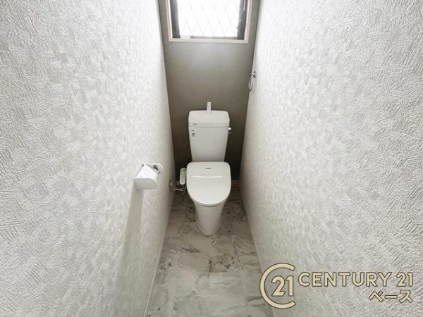 磯城郡三宅町屏風　一戸建のトイレ|■現地撮影写真■リフォーム済みの綺麗なお手洗いです！