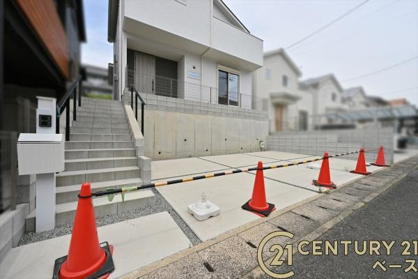 桜井市阿部 ３号地 ／新築一戸建の駐車場|■現地撮影写真■こちらはゆとりのある駐車スペースです！