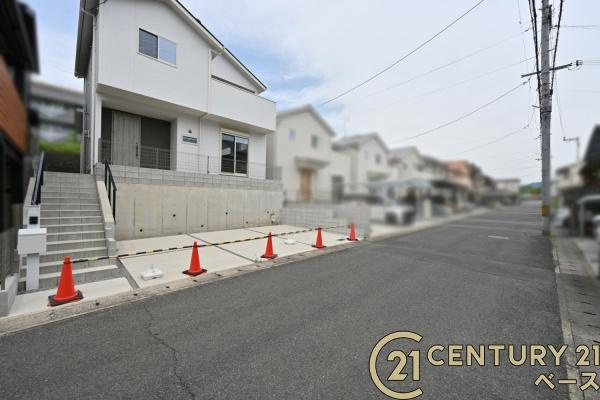 桜井市阿部 ３号地 ／新築一戸建の前面道路含む現地写真|■現地撮影写真■小学校も徒歩圏内と子育て世代も安心！