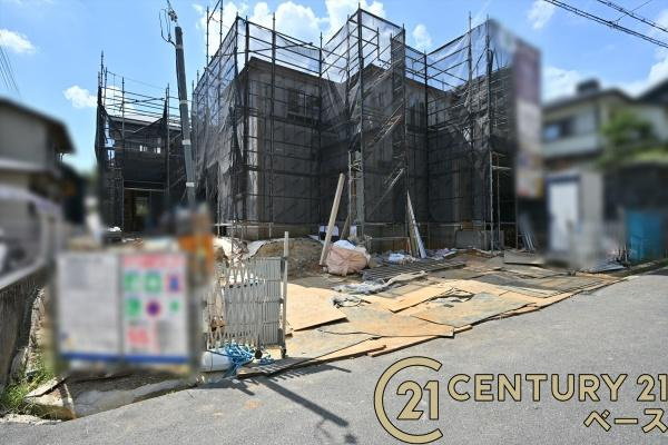 ファーストタウン五条西 ２号棟 ／新築一戸建