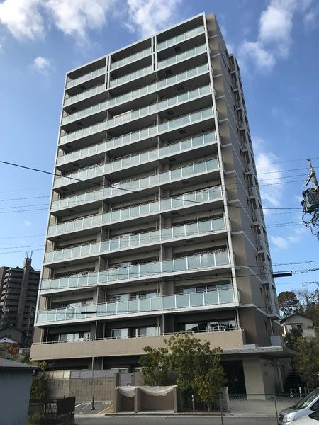 ミッドシティコート竜美丘の外観