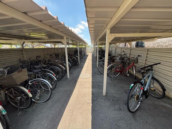 ダイアパレス岡崎南公園のその他共用部分|駐輪場です。