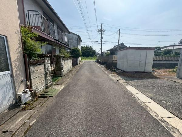 和歌山市布施屋　中古戸建の前面道路含む現地写真