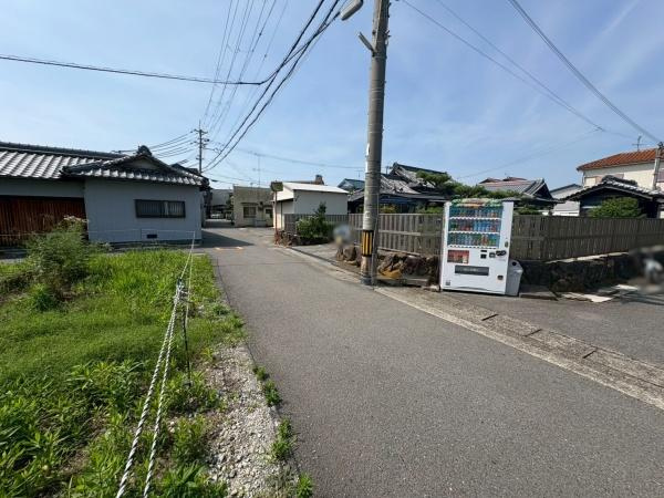 和歌山市布施屋　中古戸建の前面道路含む現地写真