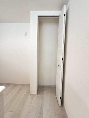 碧南第63相生町　全4棟　1号棟の収納|キッチンパントリー