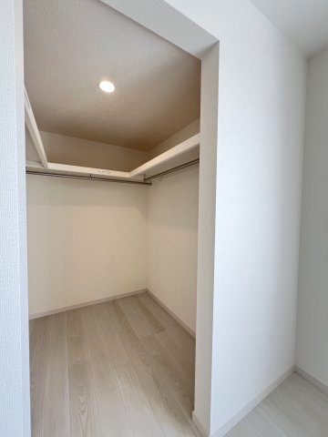 碧南第63相生町　全4棟　1号棟の収納|南左側洋室ウォークインクローゼット