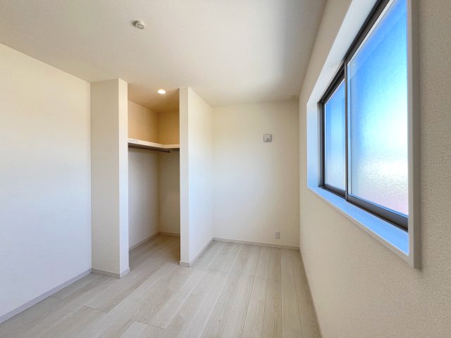 碧南第63相生町　全4棟　1号棟の洋室|北左側5.06帖洋室