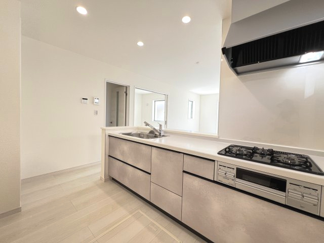 碧南第63相生町　全4棟　1号棟のキッチン
