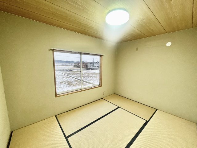 モンパレス新潟三条第6-1号館の和室|和室ならではの温かな和の空間で寛ぎの時間を過ごせます