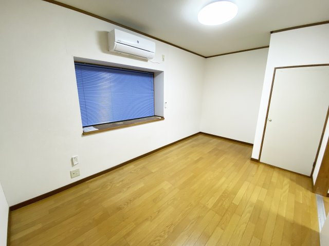 コーポラス光の居間・リビング|こちらのリビングで趣味の時間をお楽しみください