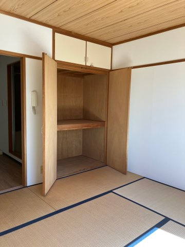 プチメゾン井原の和室