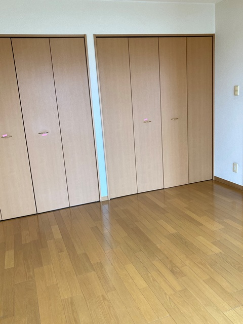 ランドマーク豊川の洋室
