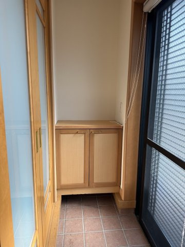 上伝馬町50番１貸家の玄関