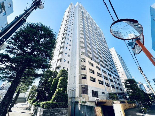 クレッセント東京ヴュータワーの外観