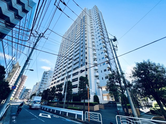 クレッセント東京ヴュータワーの外観