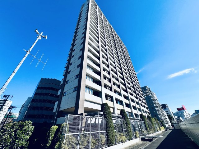 クレッセント東京ヴュータワーの外観