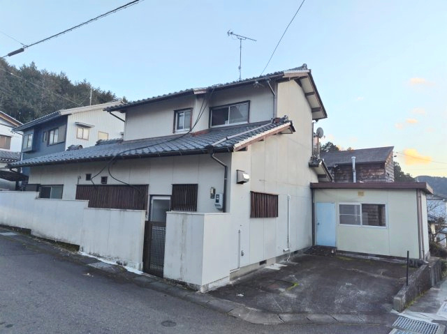 ６５４８６　岐阜市加野７丁目中古戸建ての外観