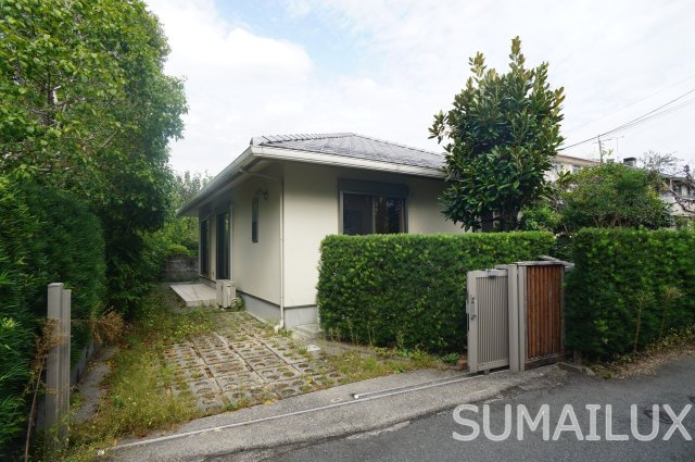 熊本市中央区世安３丁目の一戸建て