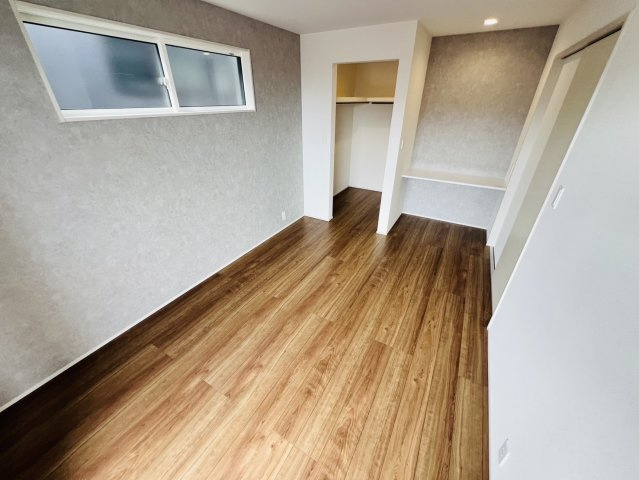 半田市大池町2丁目71-1『仲介手数料無料』新築戸建ての洋室