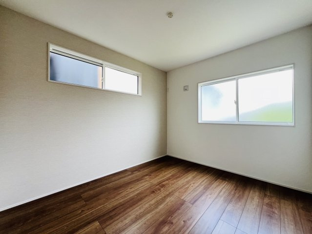 半田市大池町2丁目71-1『仲介手数料無料』新築戸建ての洋室