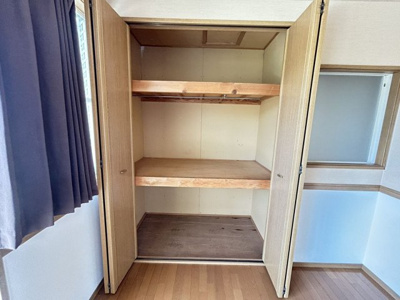 【収納】 | 三池コーポ | お洋服などを収納することができます！